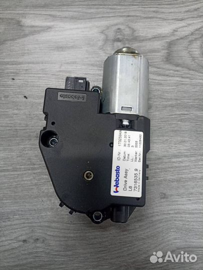 Моторчик люка BMW 5 G30/G31 G30 2020 67617316535