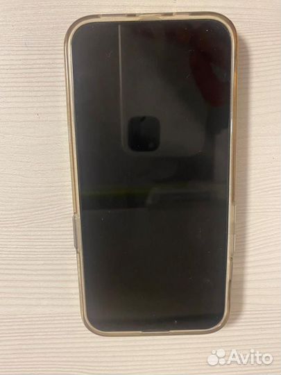 Телефон iPhone 14