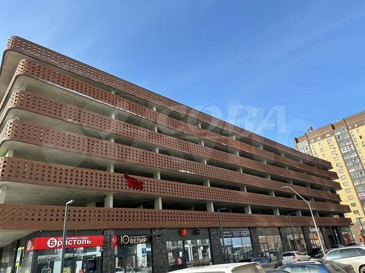 Машиноместо, 13 м²