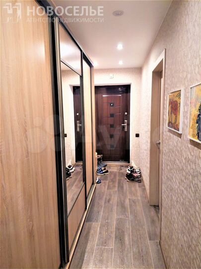 2-к. квартира, 55 м², 8/12 эт.