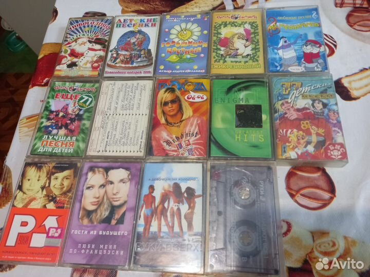 Dvd диски мультфильмы и кассеты