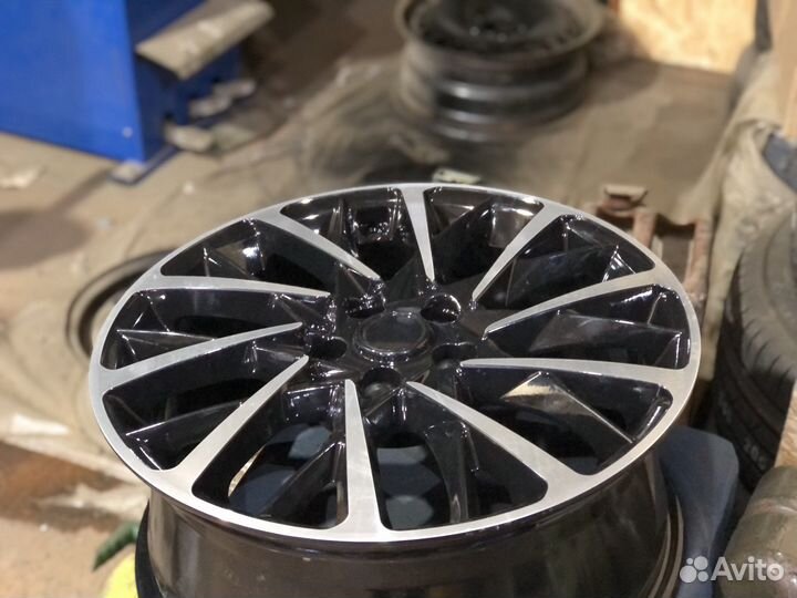 Диск литые r18 5x108