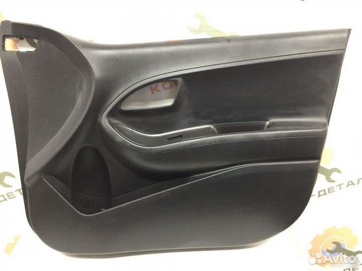 Обшивка двери передняя правая Kia Picanto 1