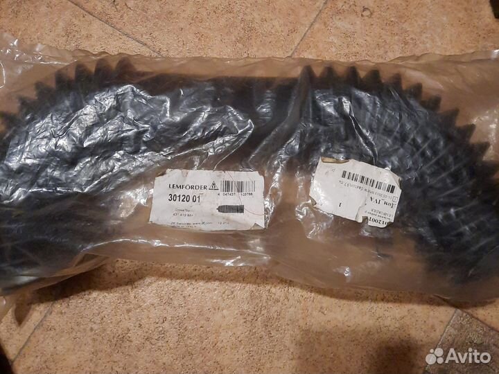 Пыльник рулевой рейки Audi 100/A6. C4 VW