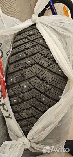 Goodyear UltraGrip Ice Arctic SUV 235/60 R18 107Y