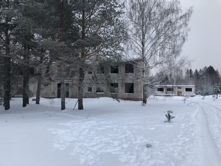 Дом 500 м² на участке 10 га