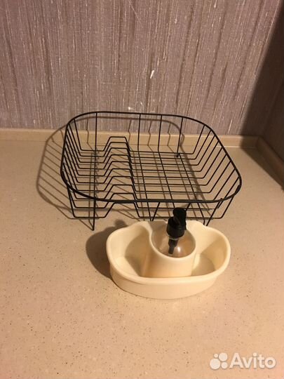 Сушилка для посуды с подставкой для губки