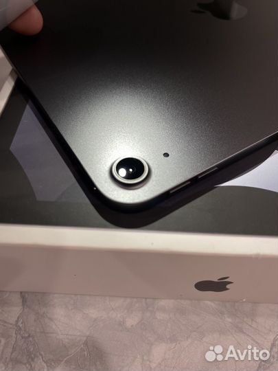 iPad Air (5-ого поколения) Wi-Fi 256GB Space Grey