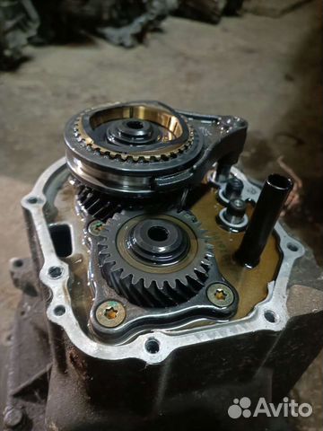 МКПП Чери М11 1.6 шестерни. Вилки