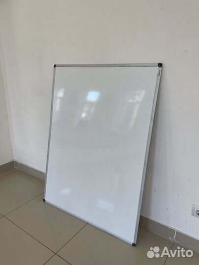 Магнитно маркерная доска