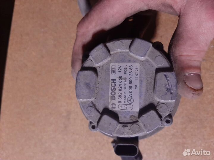 Насос водяной (помпа) Mercedes-Benz C-class