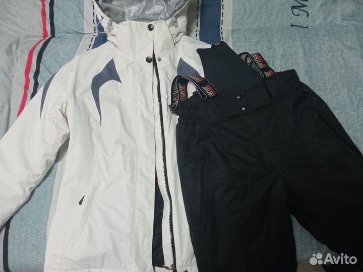 Горнолыжный костюм женский