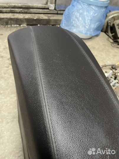 Подлокотник hyundai sonata 6 YF