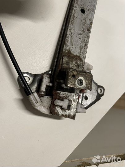 Стеклоподъемник задний правый Outlander CU