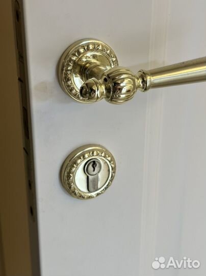 Двери межкомнатные с коробкой