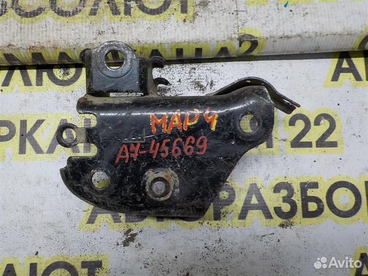 Кронштейн задней балки Nissan Micra (K12) 2002-20