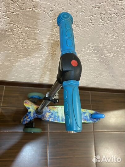 Самокат детский трехколесный