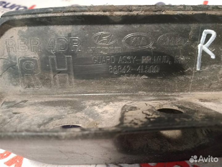 Брызговик задний правый Hyundai Solaris 2010