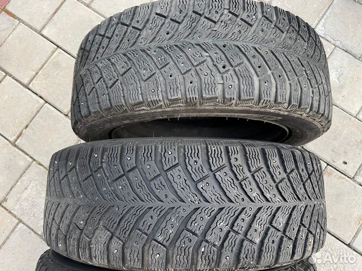 Michelin X-Ice North 4 205/55 R16