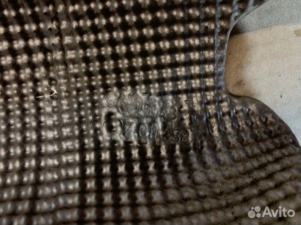 Теплоизоляционный экран Bmw X5 E53 LCI M54B30 2004