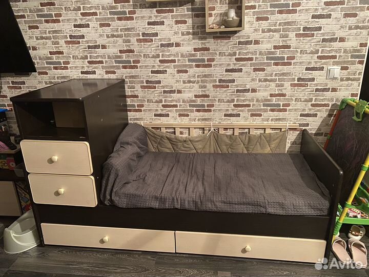 Детская кровать трансформер с маятником