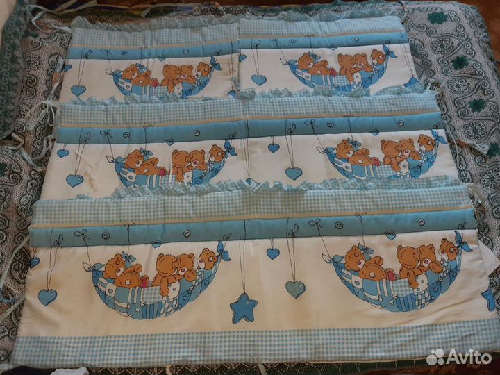 Детская кроватка из берёзы с матрацом и бортиками