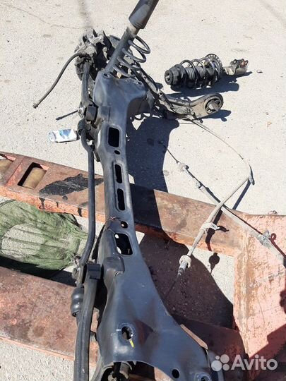 Кулак поворотный левый задний на Hyundai ix35 Kia