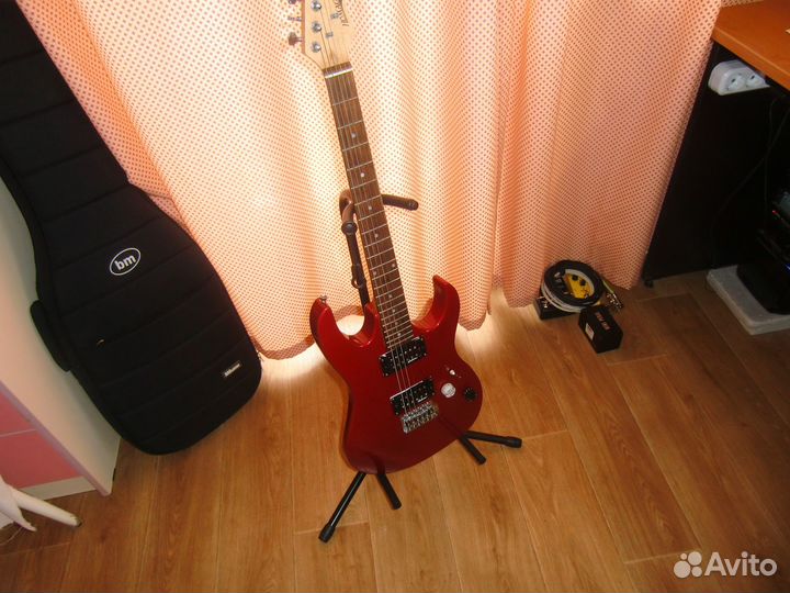 Электрогитара