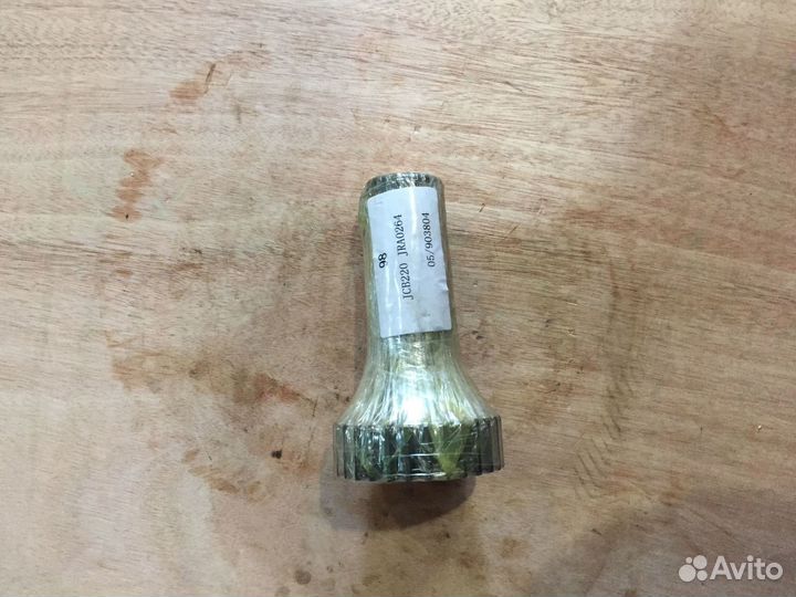 Вал редуктора на JCB220