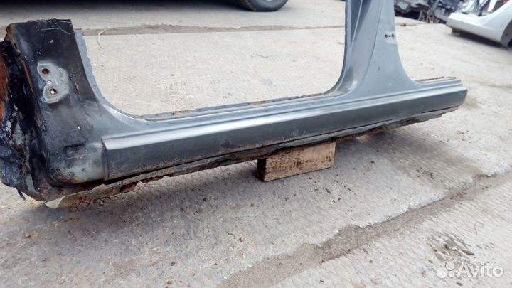 Порог левый Toyota Corolla 120 седан