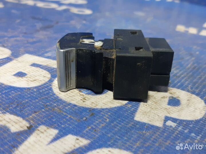 Кнопка стеклоподъемника Lifan Solano седан LF481Q3