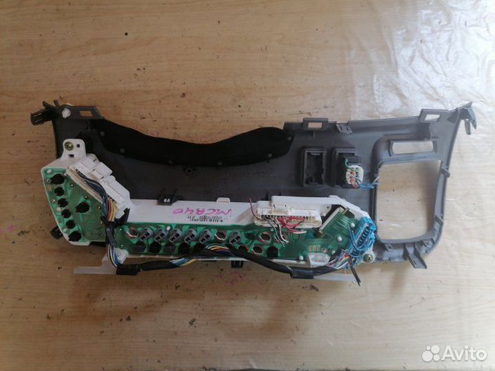 Щиток приборов Toyota Estima MCR40 1MZ-FE 2001