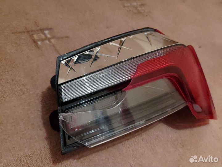 Задний правый фонарь Skoda rapid 2