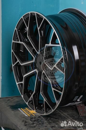 Литые диски Sakura YA5640 R17 5x114.3 *SW-909