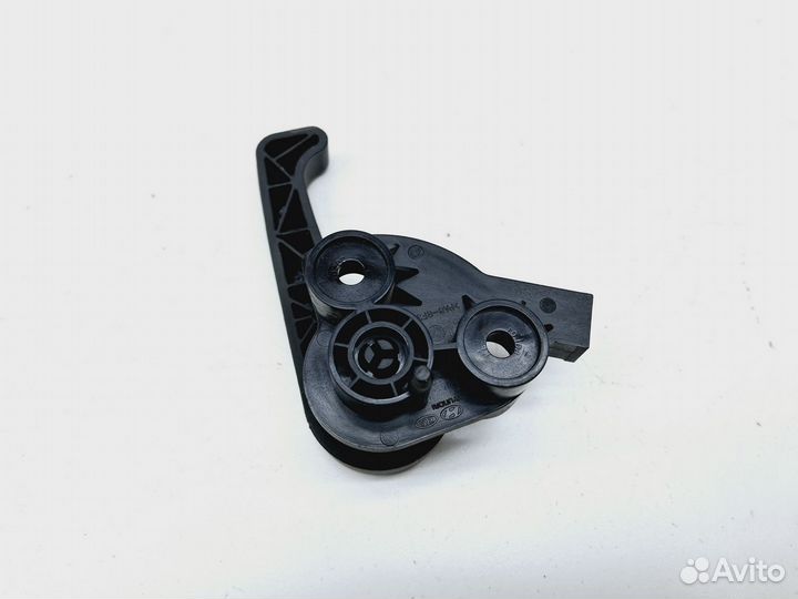 Ручка открывания капота Kia Sportage III (SL) 201