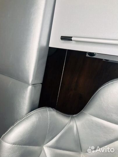 Кушетка для шугаринга