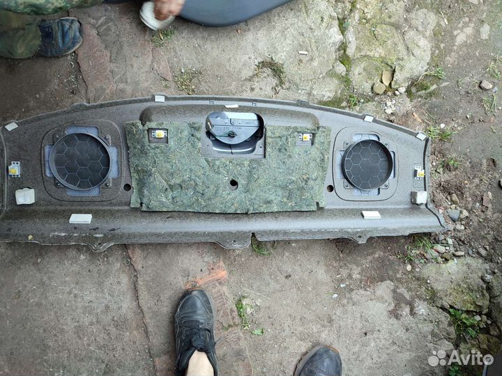 Задняя полка Hyundai Accent