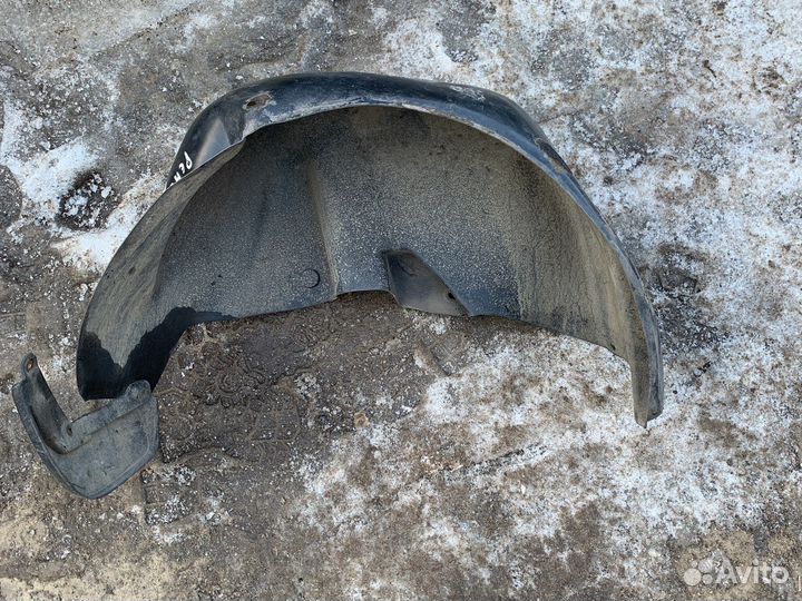 Подкрылок задний правый renault logan 2