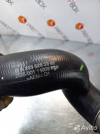 Патрубок интеркулера Mercedes C-Class W203 OM611