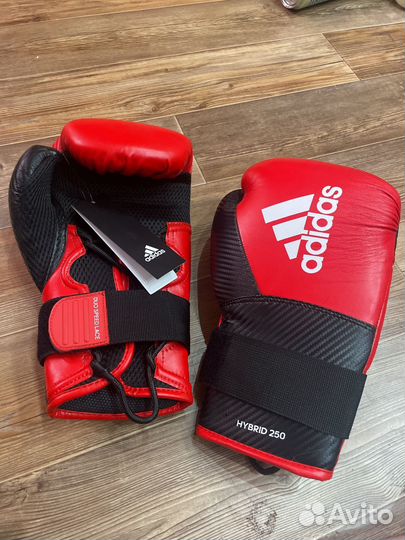 Боксерские перчатки 16 унций