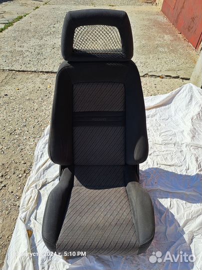 Продам сиденья Recaro (пара)