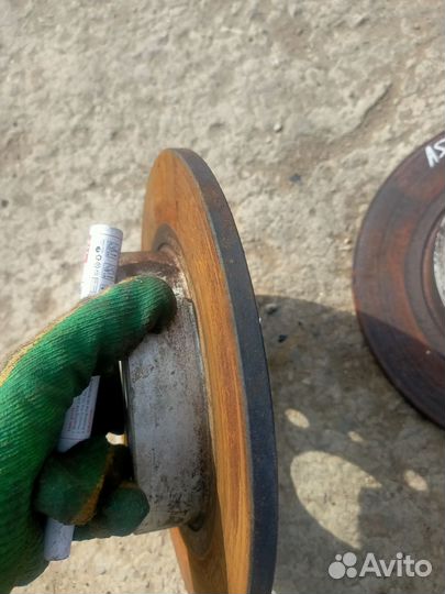 Диски тормозные задние Opel Astra H