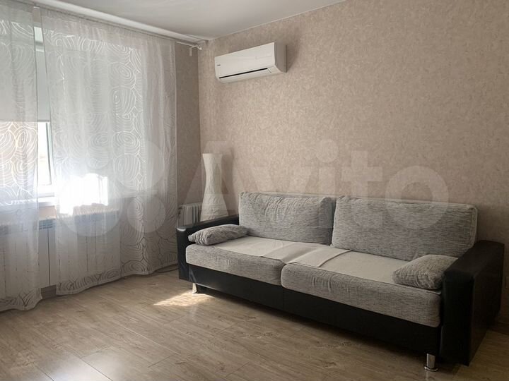 1-к. квартира, 35 м², 1/10 эт.