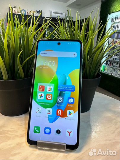 TECNO Spark 20с, 4/128 ГБ