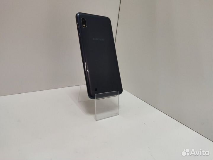 Samsung Galaxy A10, 2/32 ГБ