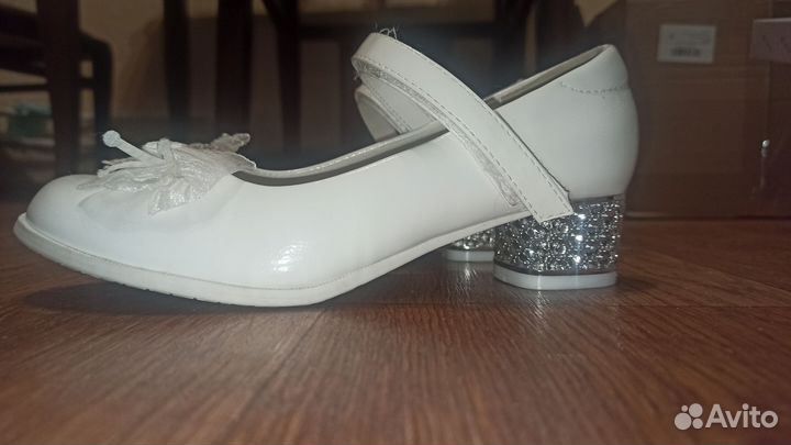 Туфли для девочки белые р 36