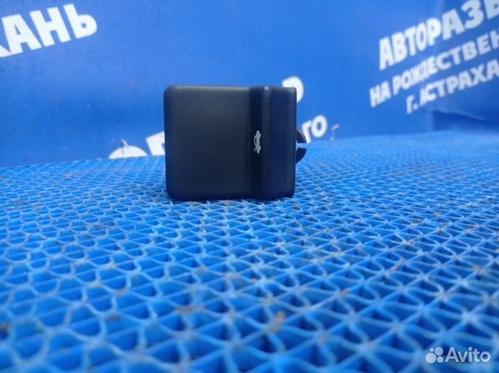 Ручка открывания капота Ford Explorer внедорожник