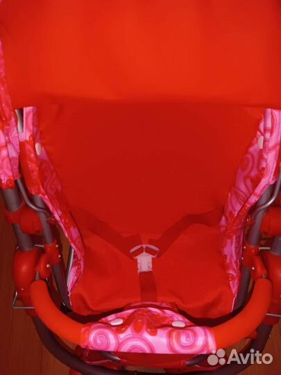 Коляска кукольная