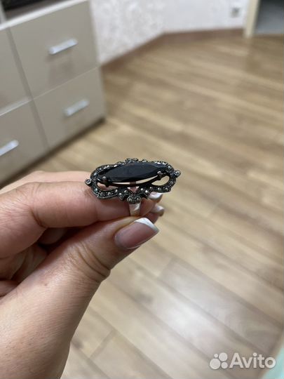 Серебряное кольцо