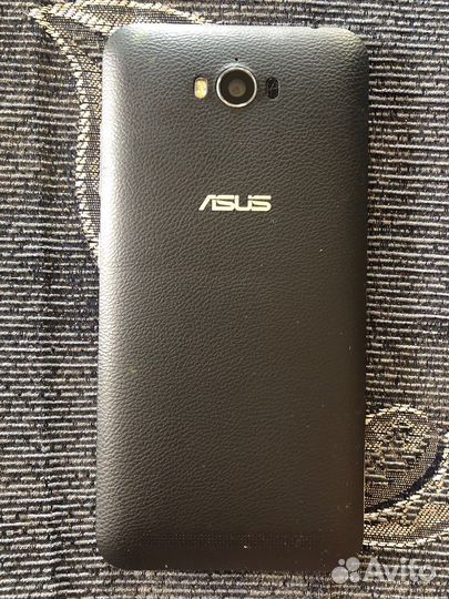 Телефон asus